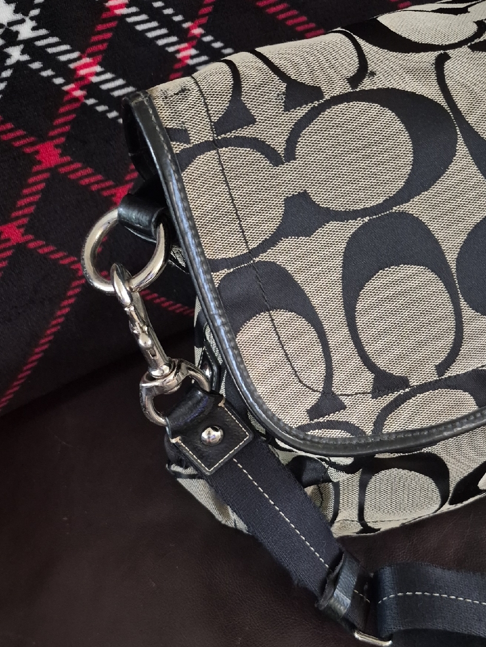 Coach Messanger Bag - Picture 4 of 15